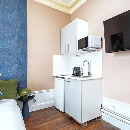 Confortable Au Centre 14eme Apartment *